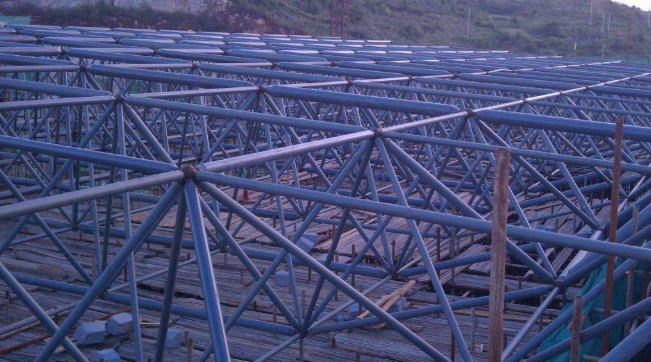 肇庆概述网架加工中对钢材的质量的过细恳求